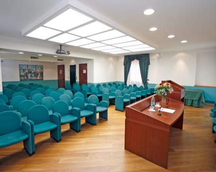 Descubre la sala de congresos del Best Western Hotel Nazionale y organiza tu evento en Sanremo.