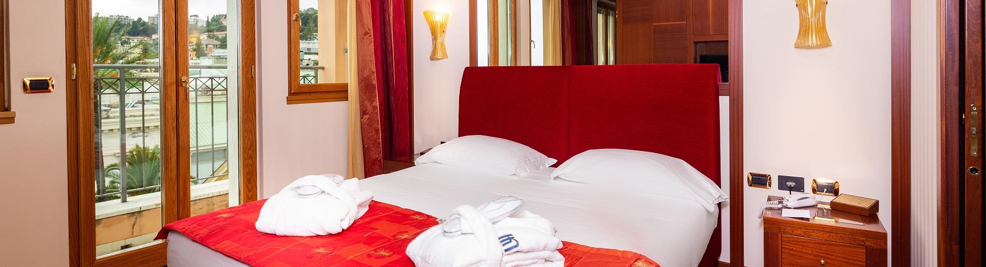 Comfort and special services in our rooms in Sanremo centro