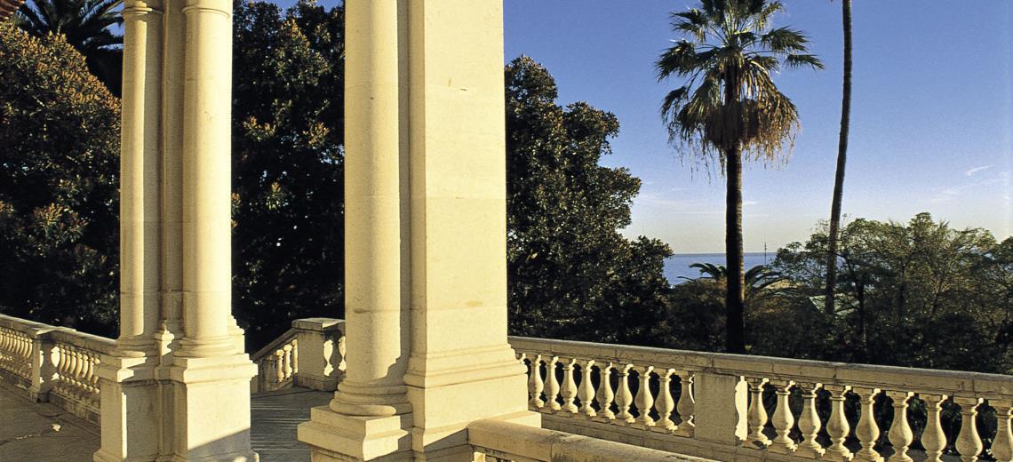 Visit Sanremo and thanks to our tour discover the beautiful villas and gardens of the city
