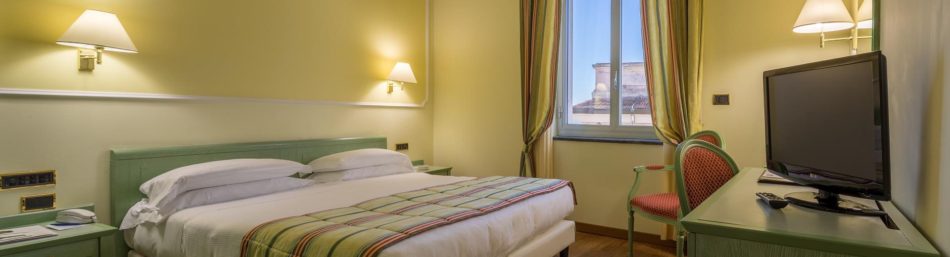 Comfortable and classy our classic room in the center of Sanremo